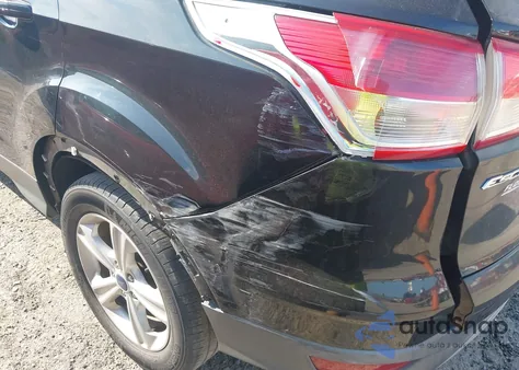 2015 Ford Escape Se z USA, uszkodzony, nr VIN 1FMCU0GXXFUA57064